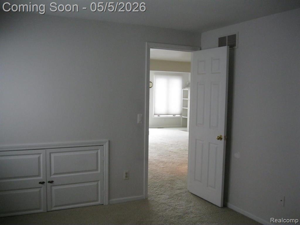 1873 LAKEVIEW Lane, Highland, MI — Photo 14
