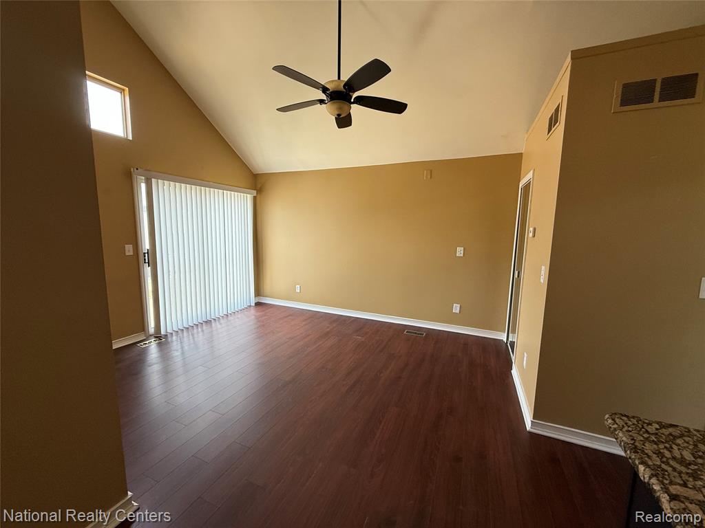 5619 Fox Hill Drive, Sterling Heights, MI 48310 — Photo 14