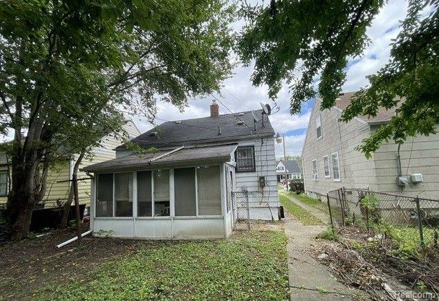 9961 RUTLAND Street, Detroit, MI 48227 — Photo 7
