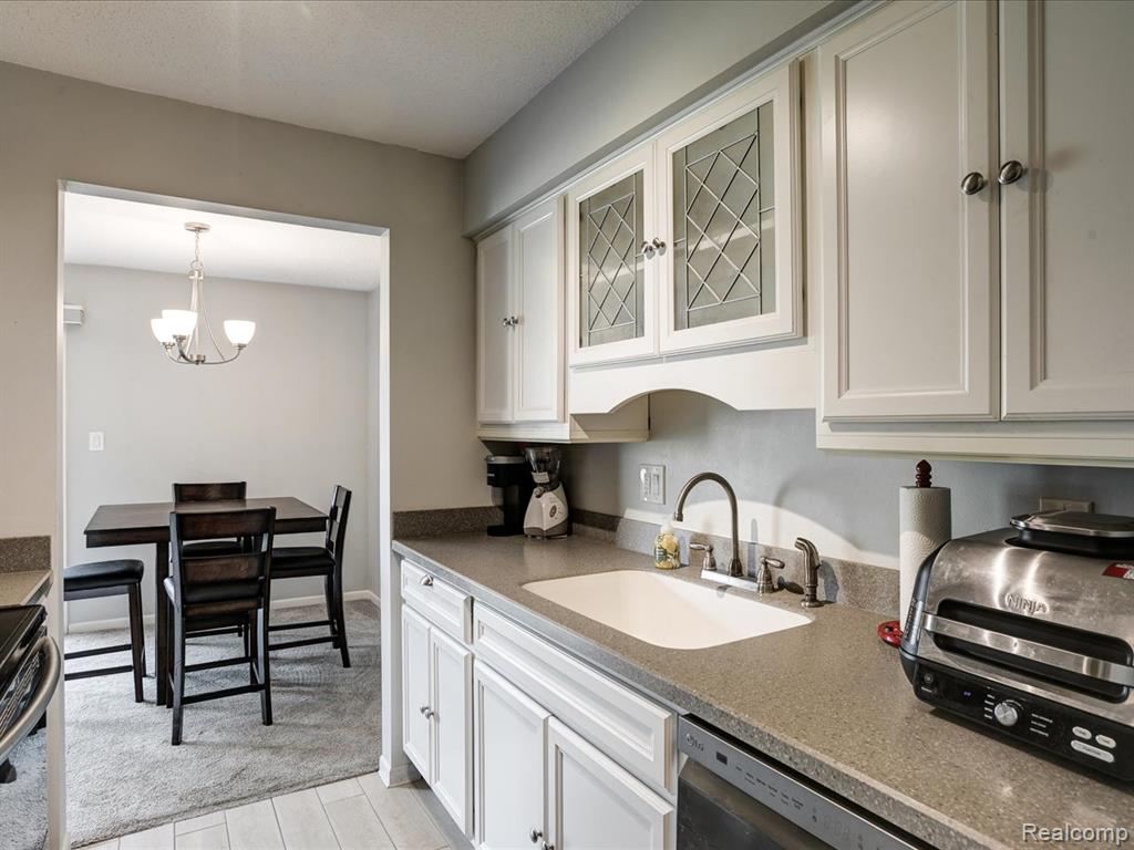 1900 River Road, Building C, Unit 2, Marysville, MI 48040 — Photo 9