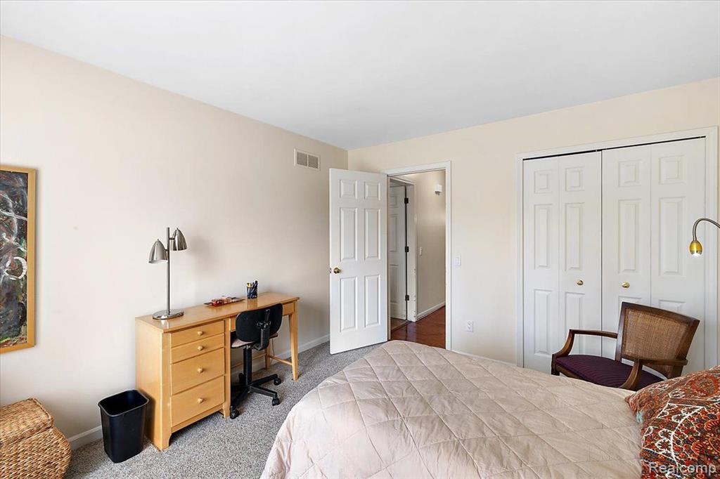 5853 Dawn Ridge Drive, Troy, MI 48098 — Photo 35