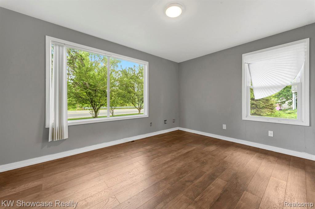 7969 Richardson Road, West Bloomfield, MI 48323 — Photo 15