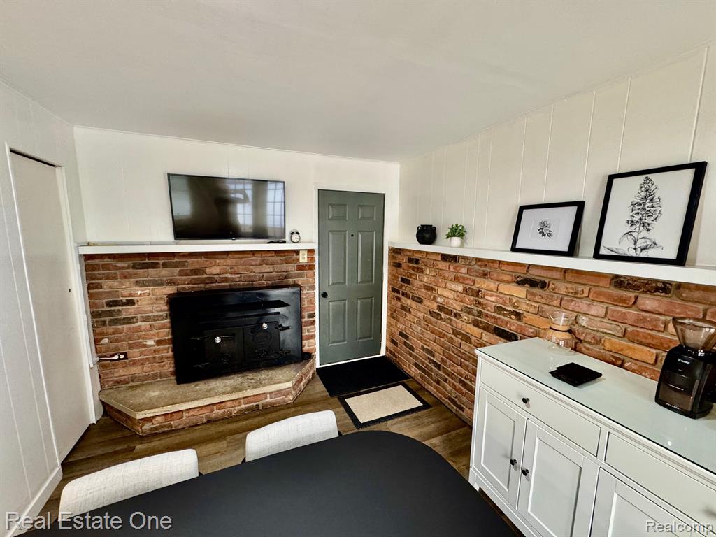 571 ANDRESEN Court, Hazel Park, MI 48030 — Photo 13