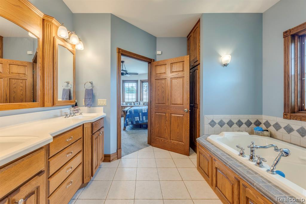 8371 Section Line Road - Photo 5