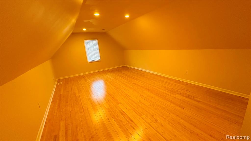 7655 JEWELL Ter, West Bloomfield, MI 48323 — Photo 21