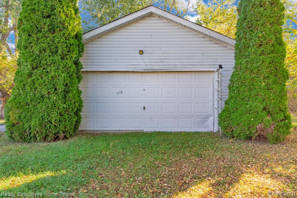 4602 Meadowlawn Drive, Fort Gratiot, MI 48059 — Photo 41