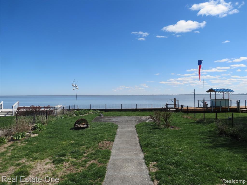 4583 Allen Cove Road, Luna Pier, MI 48157 — Photo 7