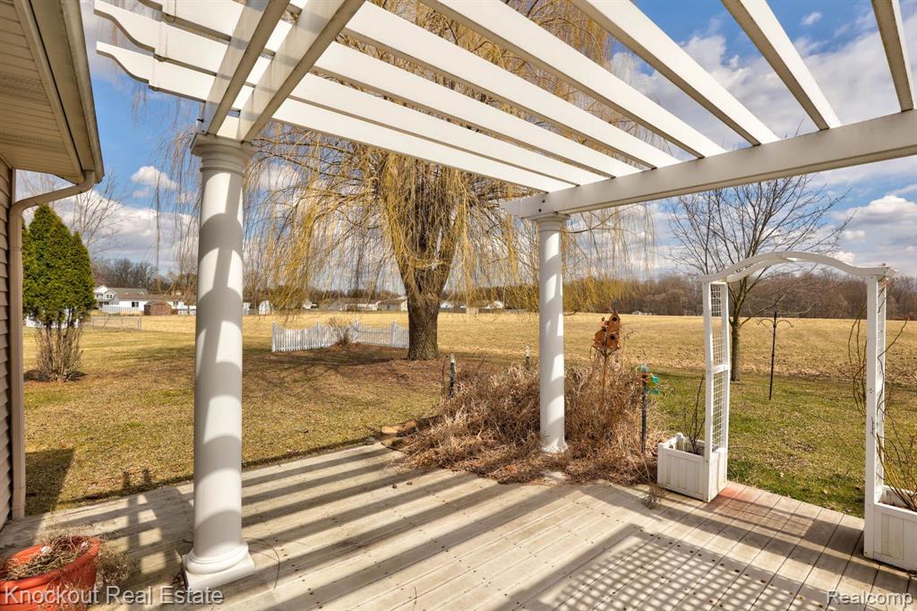 4887 CANTERBURY, Vassar, MI 48768 — Photo 47