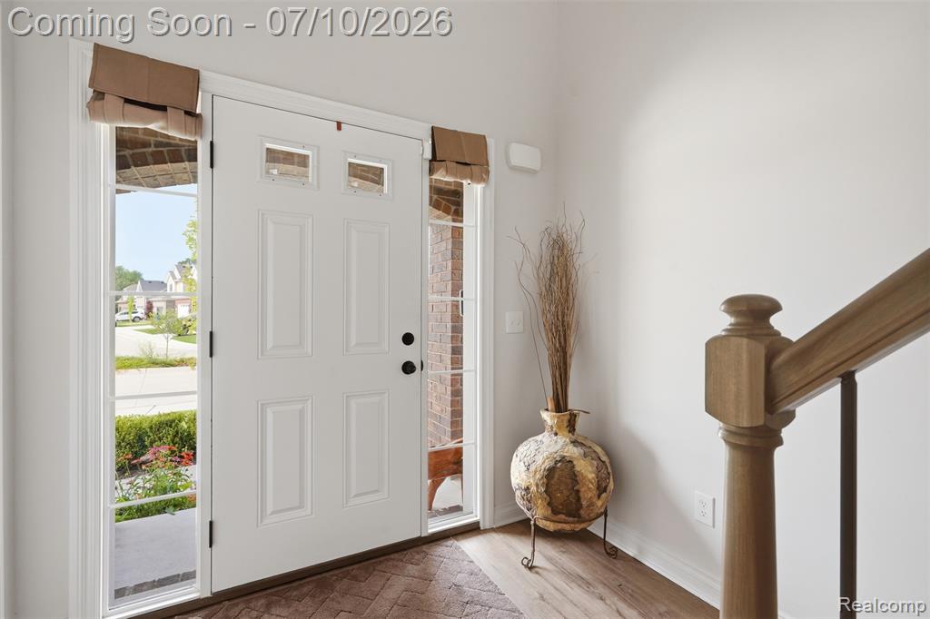 11789 Hines Place Drive, Livonia, MI 48150 — Photo 5