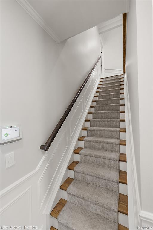 945 Wellsley Court, Bloomfield Hills, MI 48304 — Photo 18