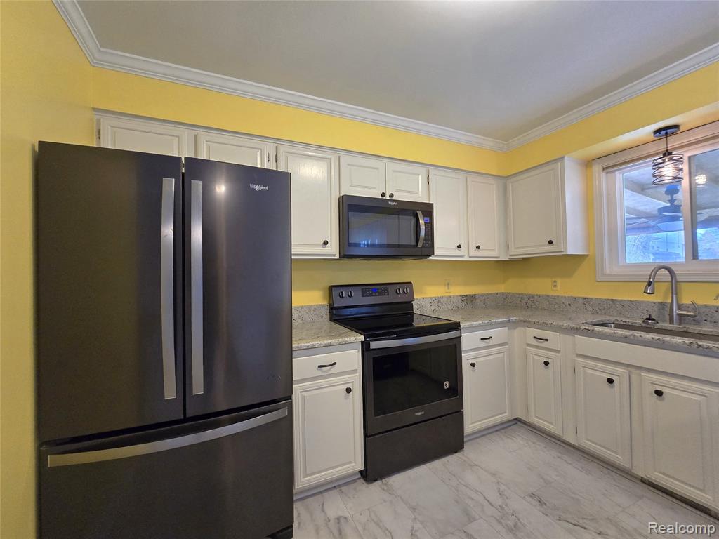 1855 Luneta Court, Commerce Twp, MI 48382 — Photo 9