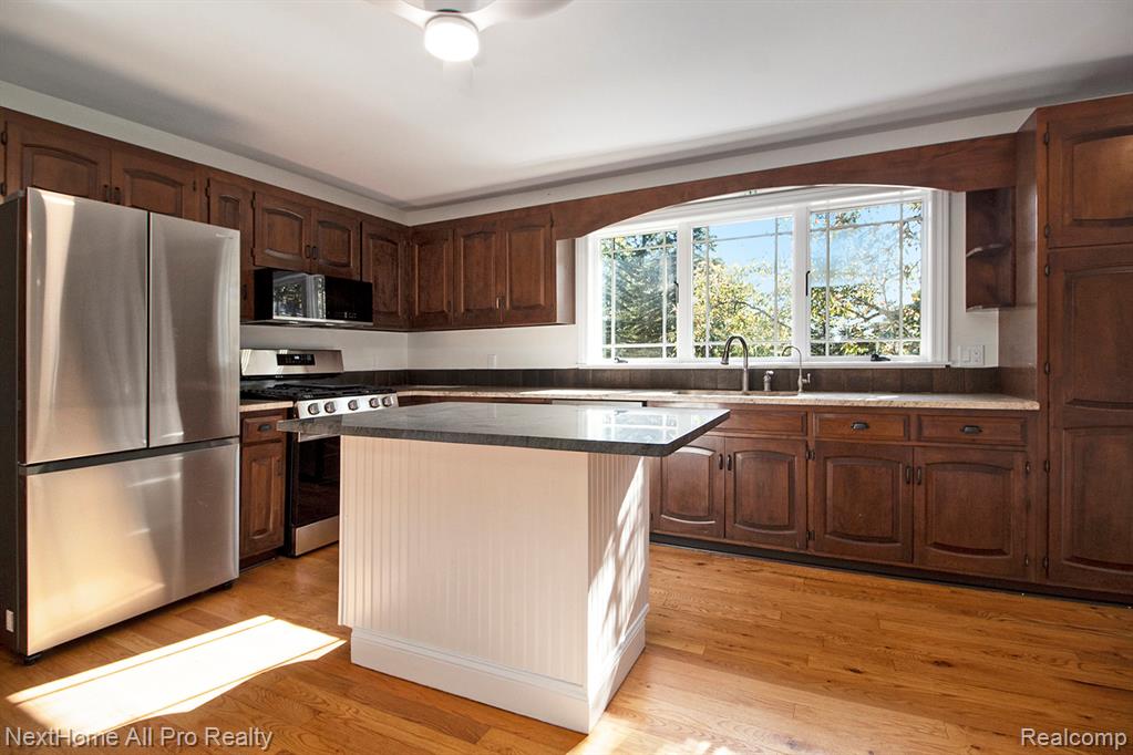 7195 Curtis Road, Northville, MI 48168 — Photo 30