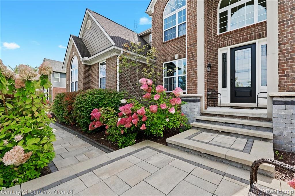 51693 Turnburry Drive, South Lyon, MI 48178 — Photo 4