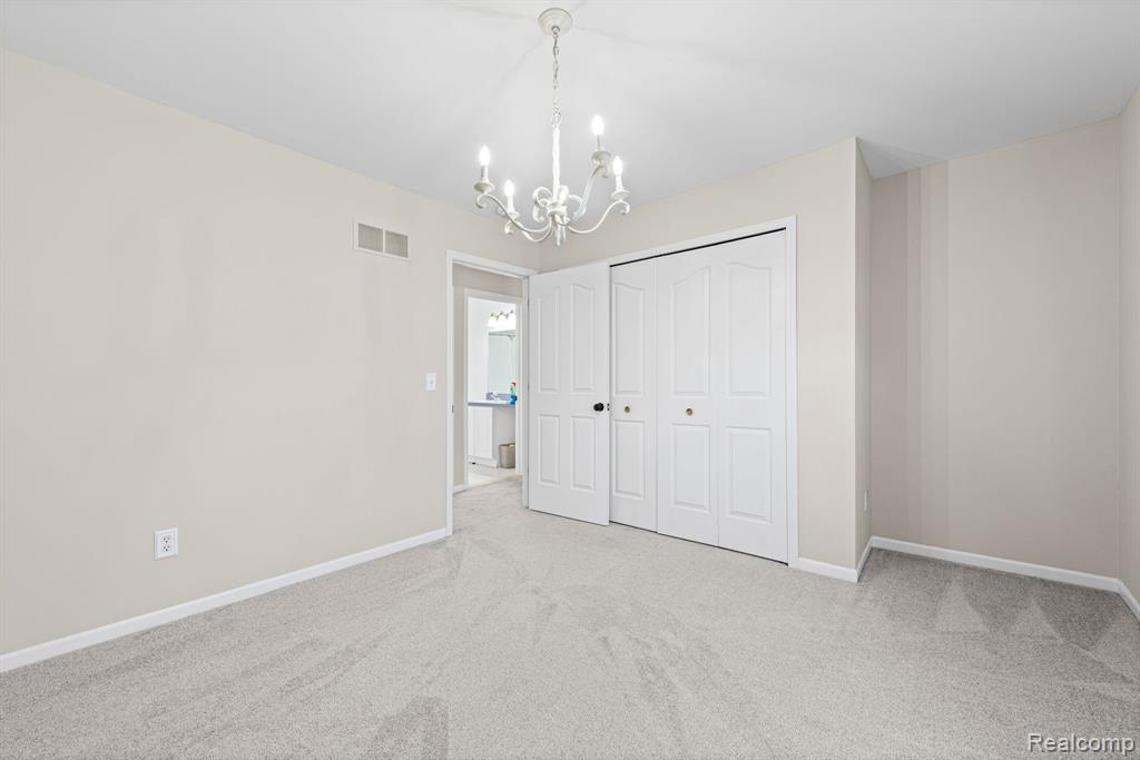 840 Cross Circle, Oxford, MI 48371 — Photo 33