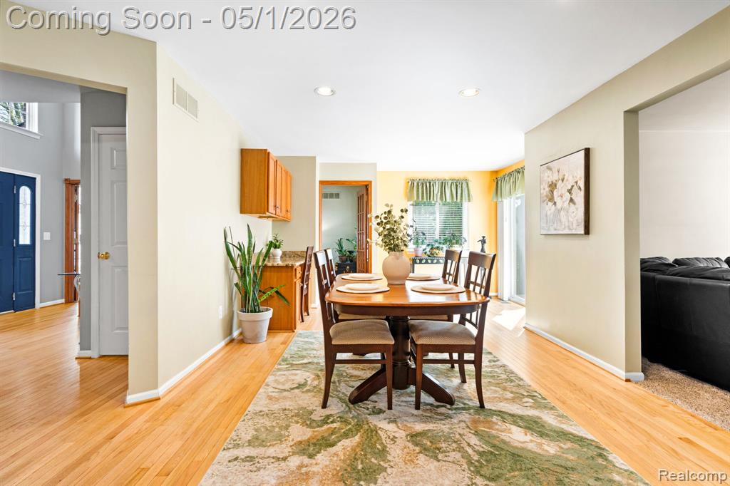 1861 Twin Sun Circle, Walled Lake, MI 48390 — Photo 40