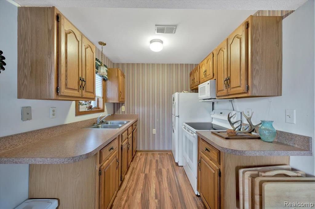 4390 PHILLIPS Road, Metamora, MI 48455 — Photo 9