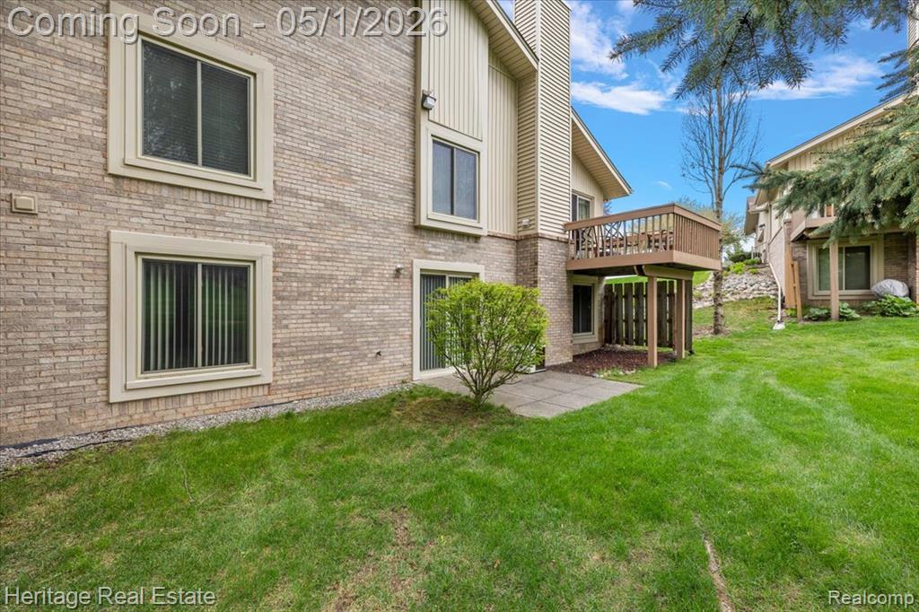 1932 Valley Lane, Lake Orion, MI — Photo 30