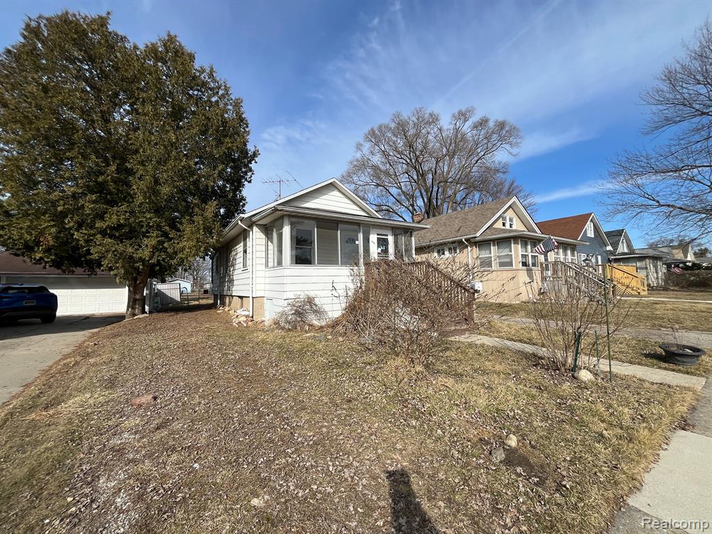 48 SHERIDAN Street, Mount Clemens, MI 48043 — front exterior