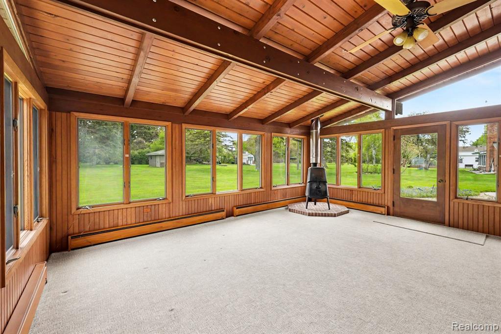 1226 Woodkrest Drive, Flint, MI 48532 — Photo 22