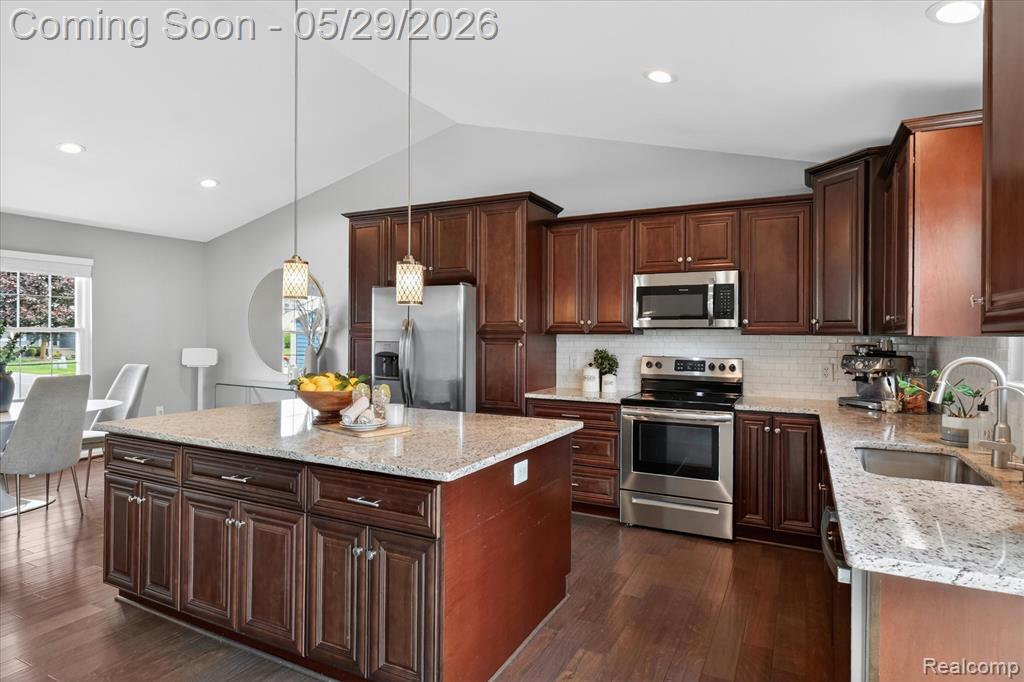 349 Princeton Drive, South Lyon, MI 48178 — Photo 5