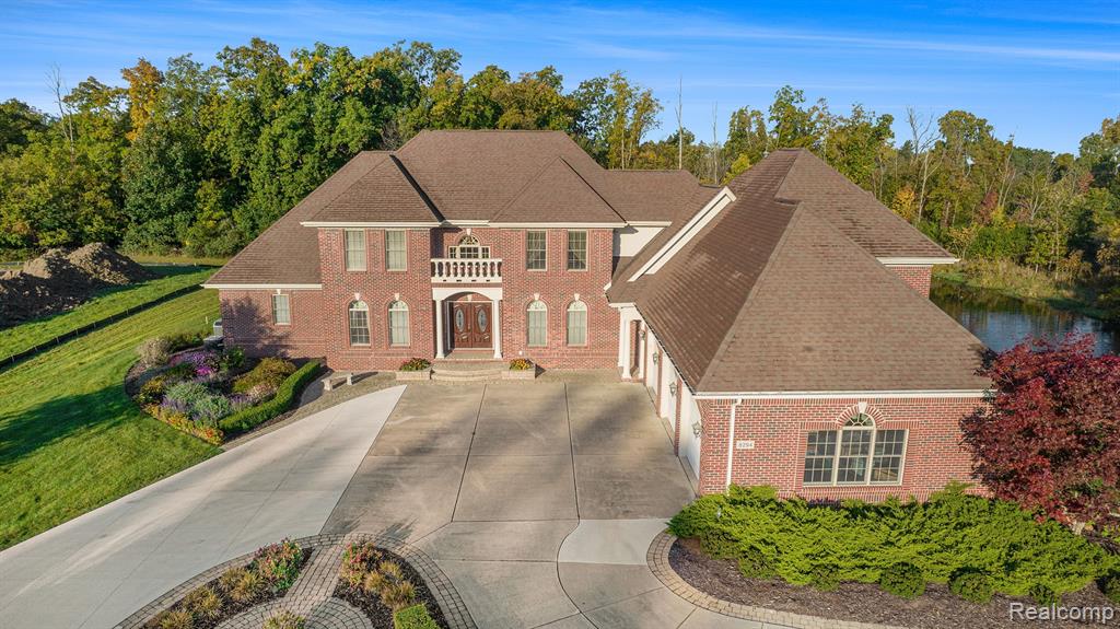 8294 WARWICK GROVES, Grand Blanc, MI 48439 — Photo 70