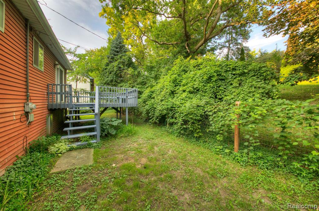 5221 VAN WINKLE Street, Brighton, MI 48116 — Photo 38