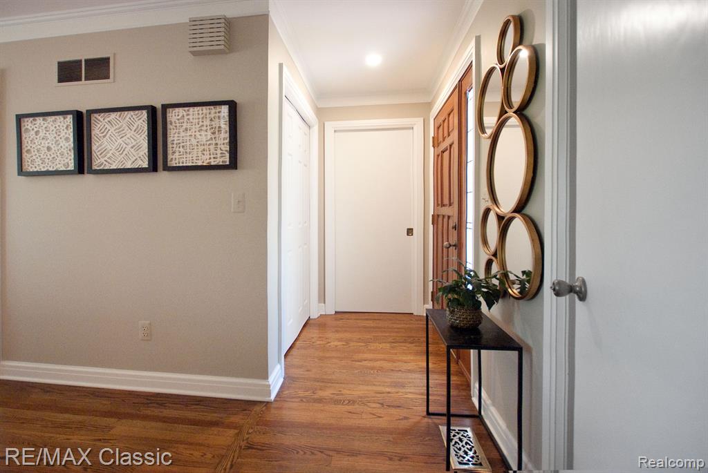 218 Whitlock Street, 10, Saline, MI 48176 — Photo 7