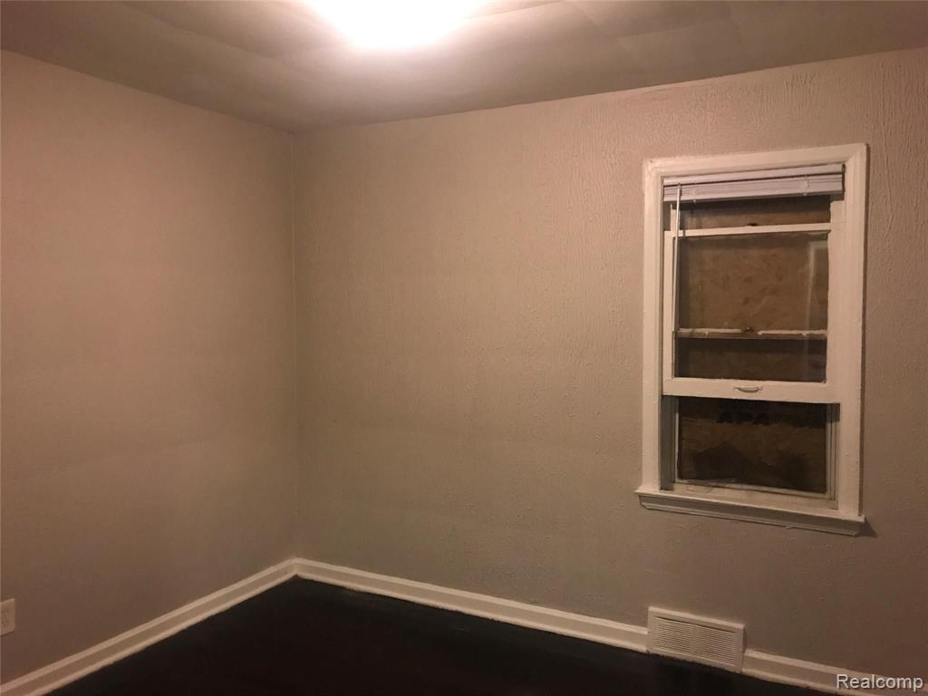 16544 SAINT MARYS Street, Detroit, MI 48235 — Photo 7