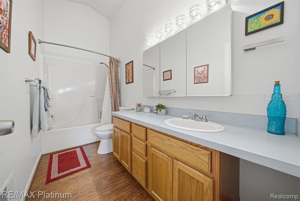 1321 Glen Oak Drive, Holly, MI 48442 — Photo 35