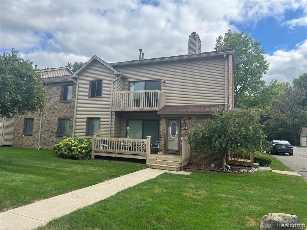7863 Woodingham, West Bloomfield, MI — front exterior