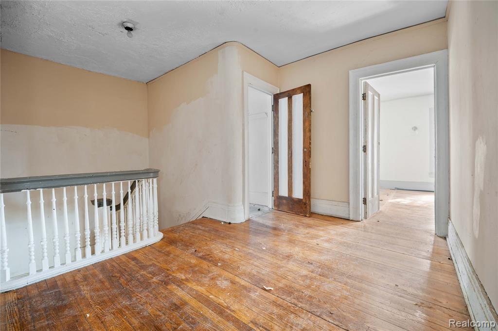 628 Taylor Street, Detroit, MI 48202 — Photo 15