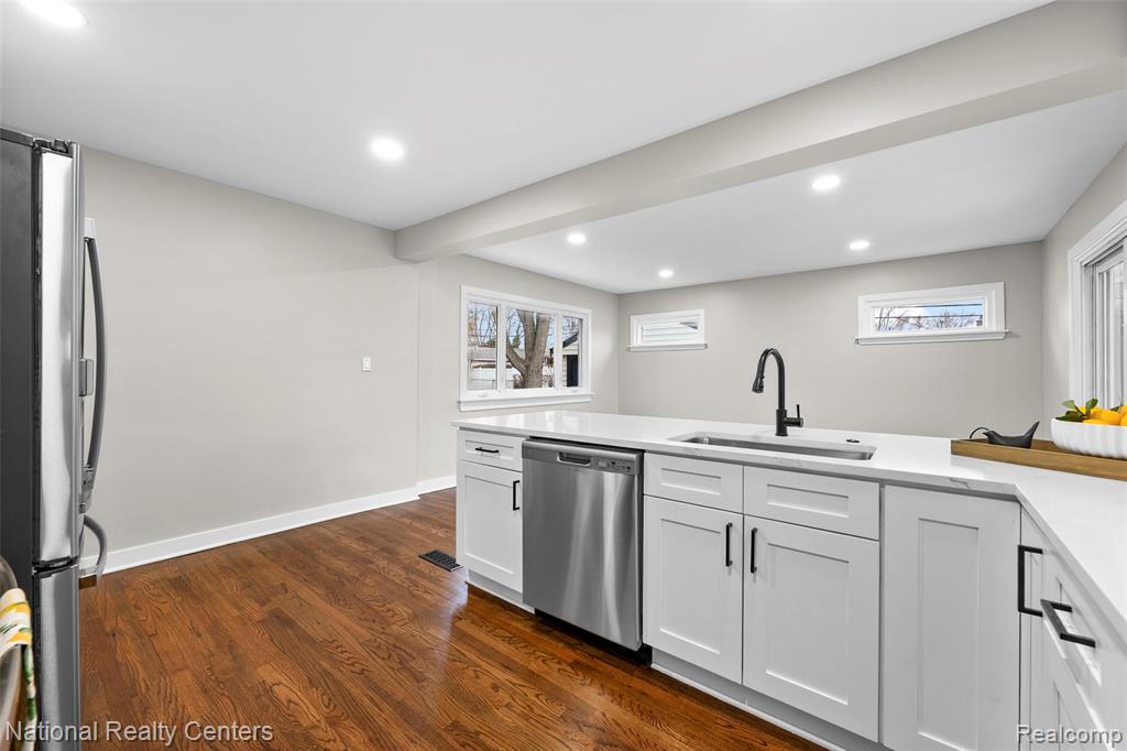 822 Phillips Avenue, Clawson, MI — Photo 5