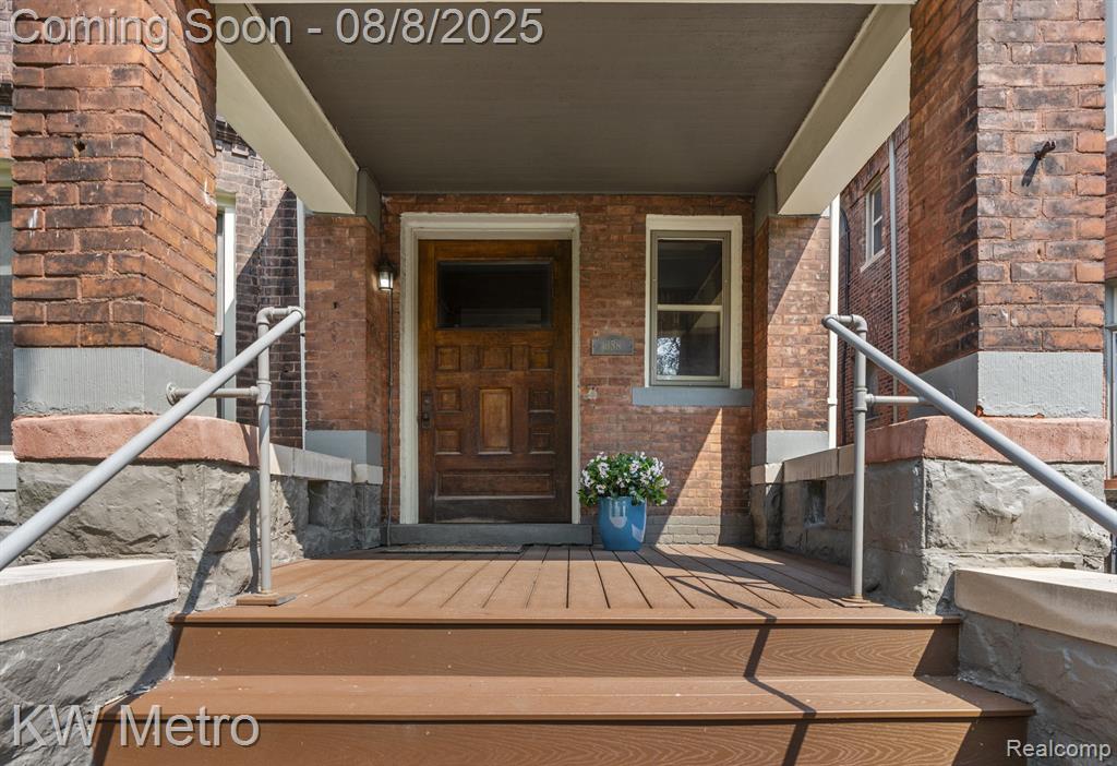658 W Forest Avenue, 2, Detroit, MI 48201 — Photo 2