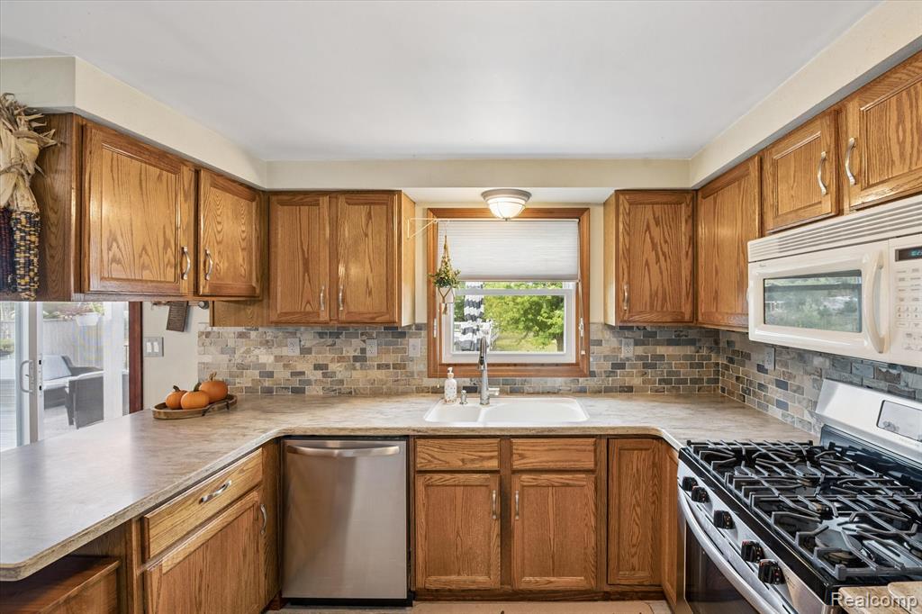 625 Fowlerville Rd. Road, Fowlerville, MI 48836 — Photo 15
