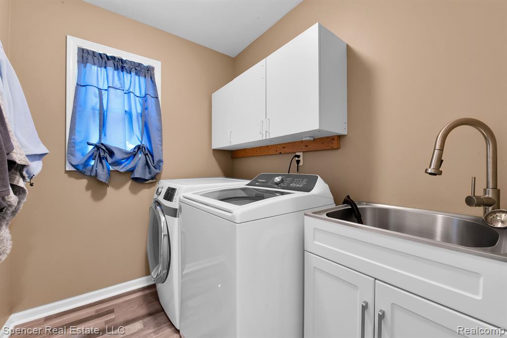 600 TURNBULL Street, Lapeer, MI 48446 — Photo 13