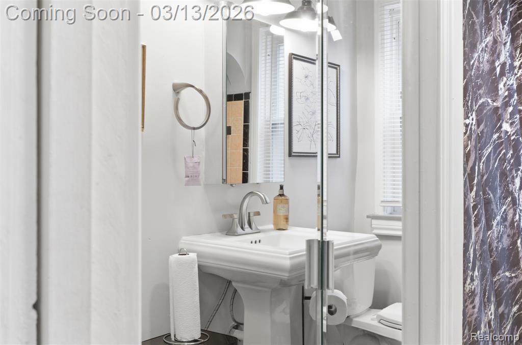 16706 Asbury Park, Detroit, MI 48235 — Photo 12