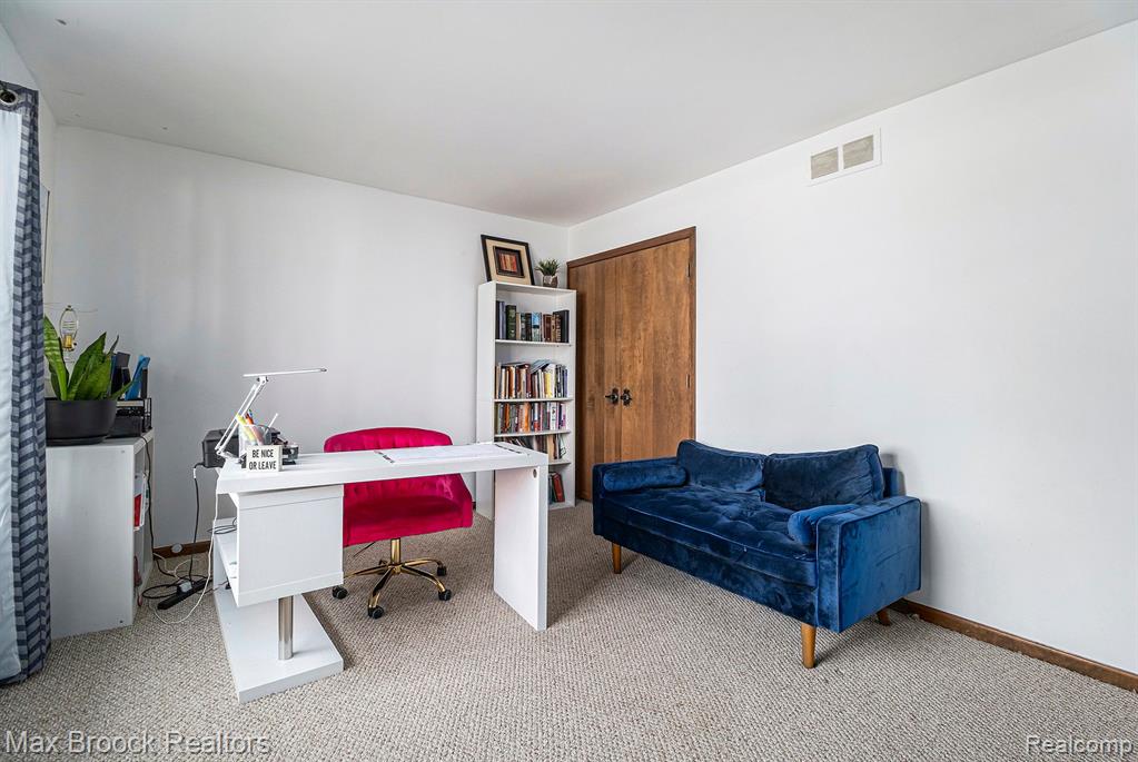5962 CHERRY CREST Drive, West Bloomfield, MI — Photo 6