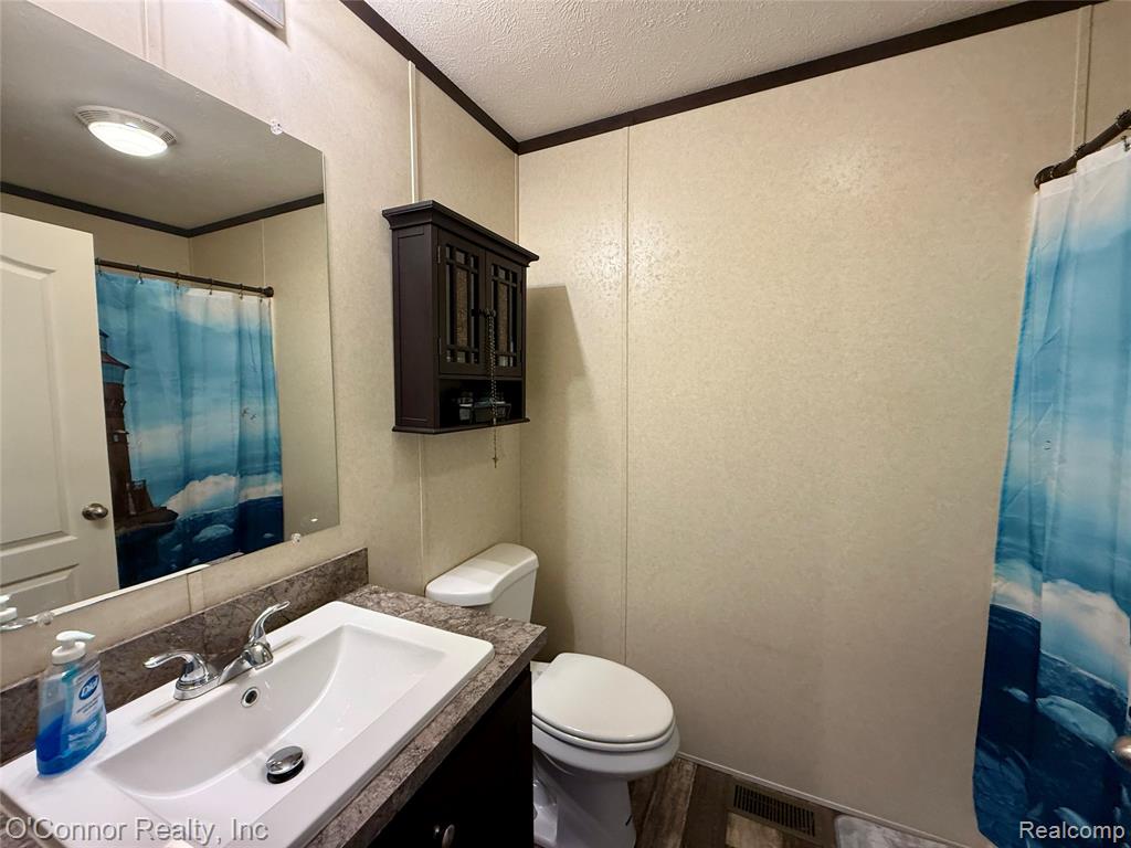 269 Westbrook Court, Port Huron, MI 48060 — Photo 9