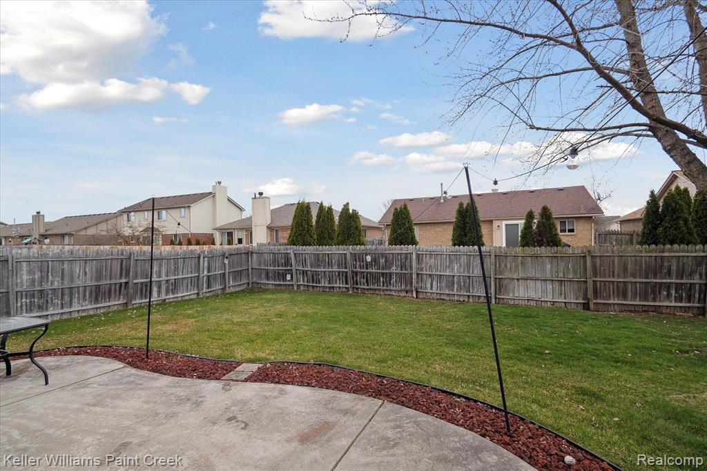 46044 ROYAL Drive, Chesterfield, MI — Photo 39