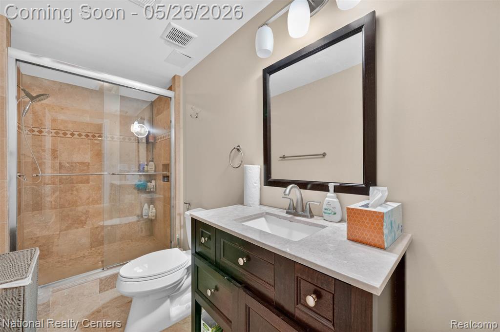 45907 Riviera Drive Drive, Northville, MI 48168 — Photo 33