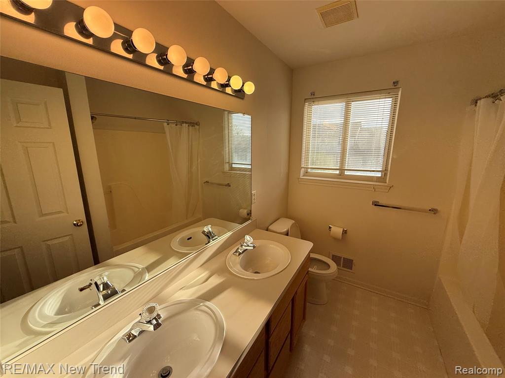 2399 MARQUIS Court, Ann Arbor, MI 48103 — Photo 19