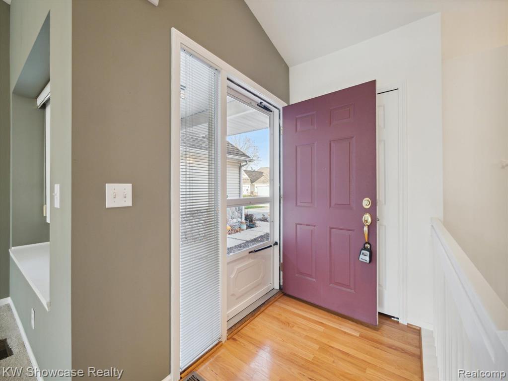 61011 EVERGREEN, South Lyon, MI 48178 — Photo 5