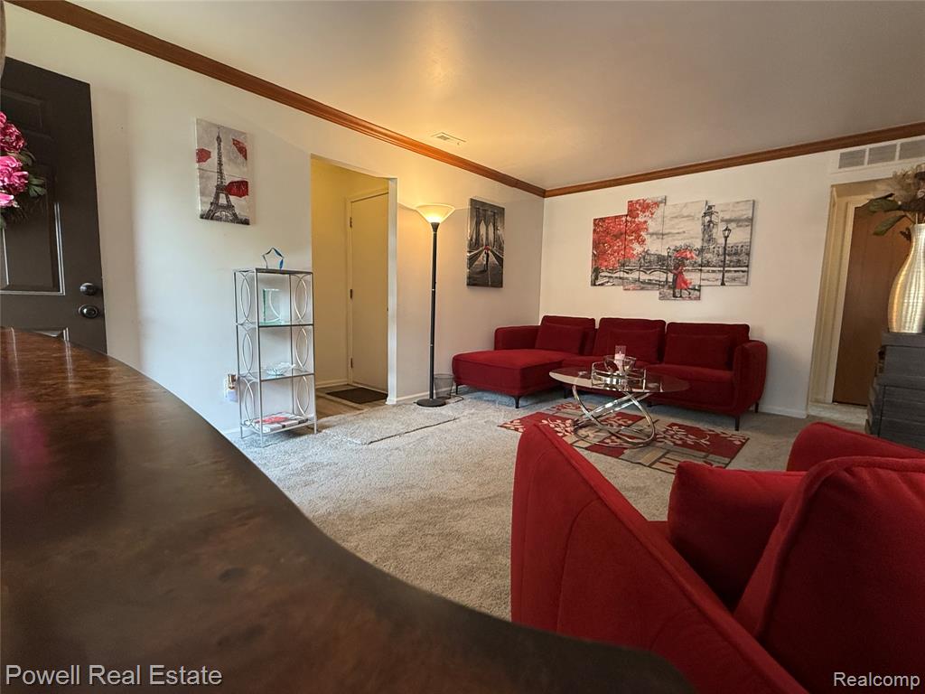 802 Country Club Drive, Saint Clair Shores, MI 48082 — Photo 4