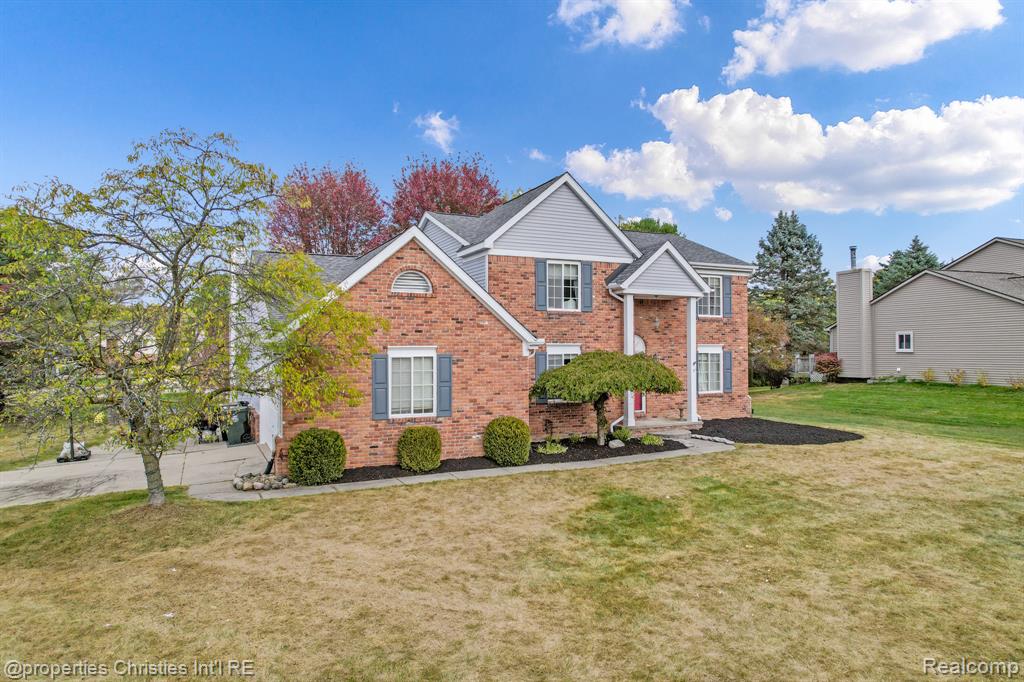 921 River Valley Drive, Lake Orion, MI 48362 — Photo 42