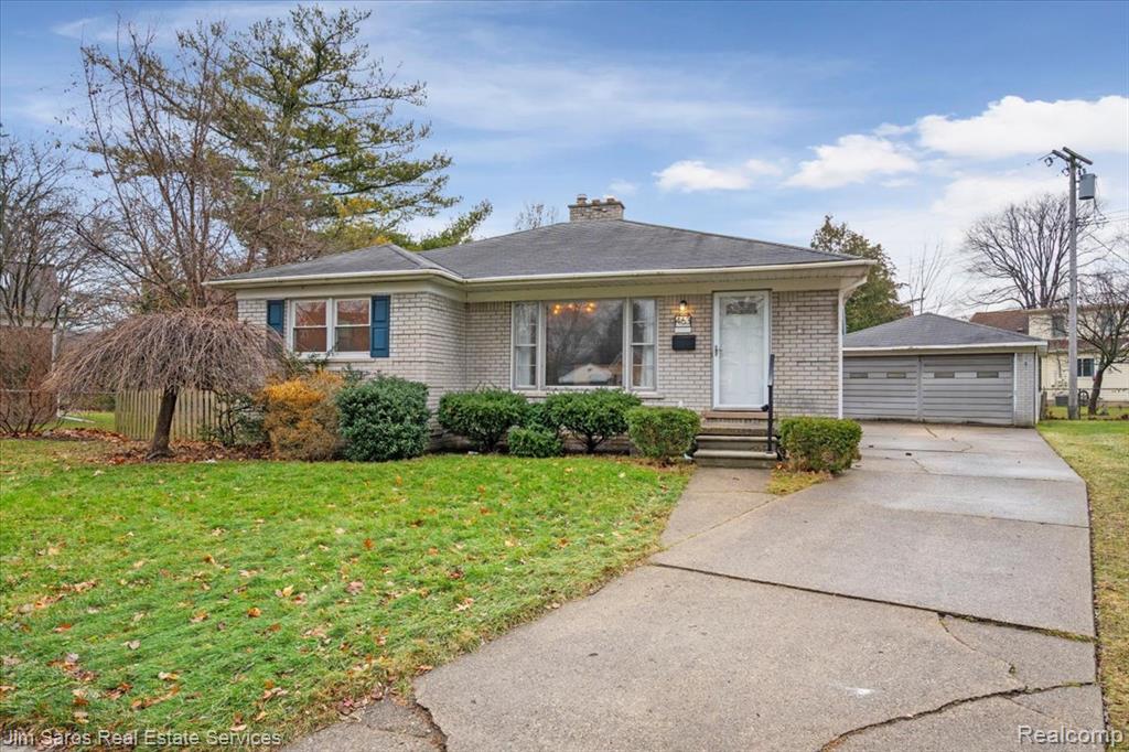 463 Elizabeth Court, Grosse Pointe Farms, MI 48236 — front exterior