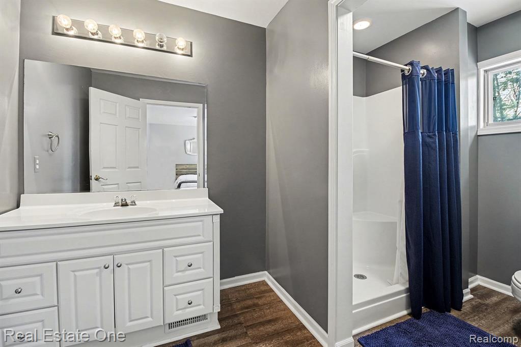 7907 Brookwood Drive, Clarkston, MI 48348 — Photo 29