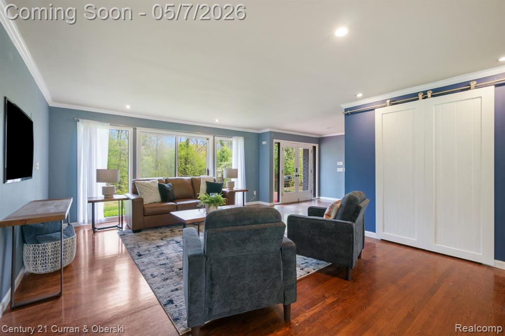 27869 Old Colony Street, Farmington, MI 48334 — Photo 8