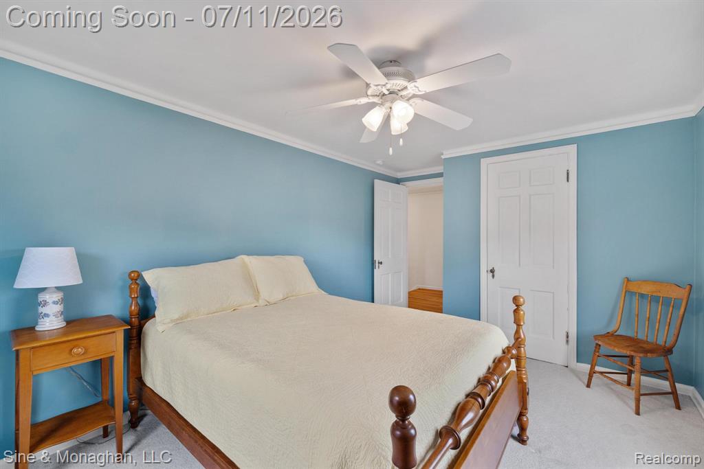 679 NEFF Road, Grosse Pointe, MI 48230 — Photo 32