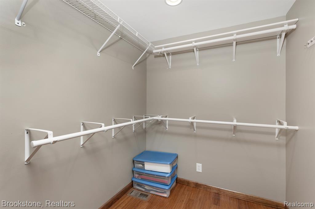 4121 CRYSTAL Street, West Bloomfield, MI 48323 — Photo 21