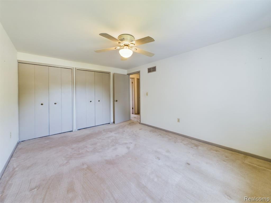 440 Lockmoor Court, Grand Blanc, MI 48439 — Photo 16